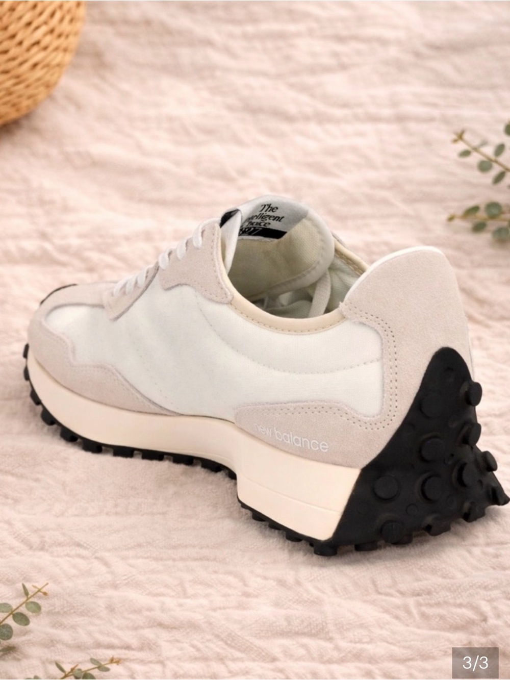 New Balance Footwear 327 Suede Sneaker - NEW Without Tags - Picture 3 of 3